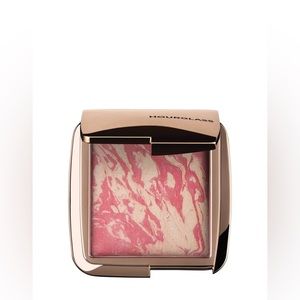 Hourglass Ambient Lighting Blush in Diffused Heat